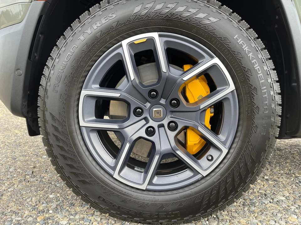 2022 Rivian R1T - Image 26 of 31
