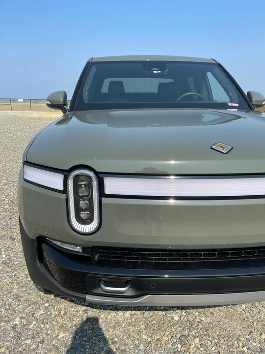 2022 Rivian R1T - Image 9 of 31
