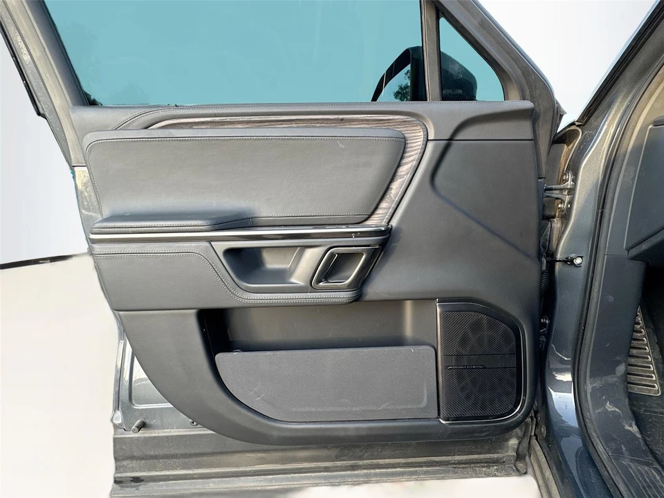 2022 Rivian R1T - Image 6 of 15