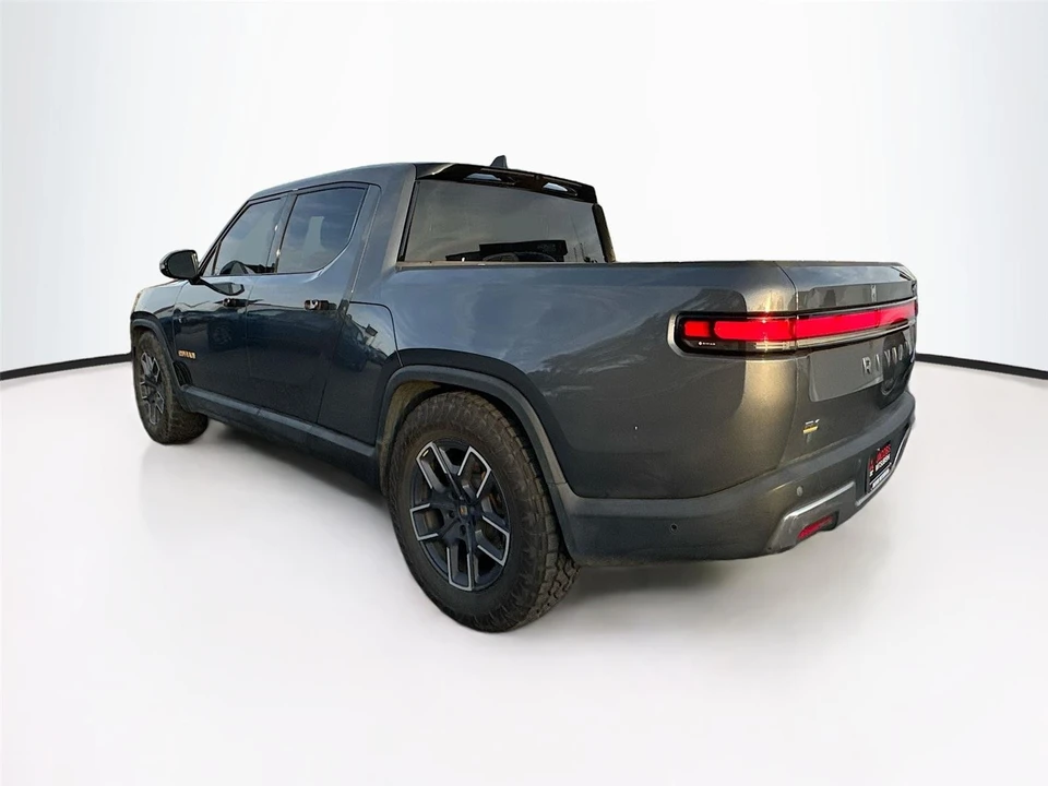 2022 Rivian R1T - Image 5 of 15