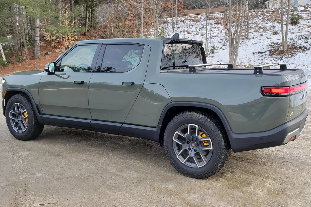 2022 Rivian R1T - Image 4 of 31
