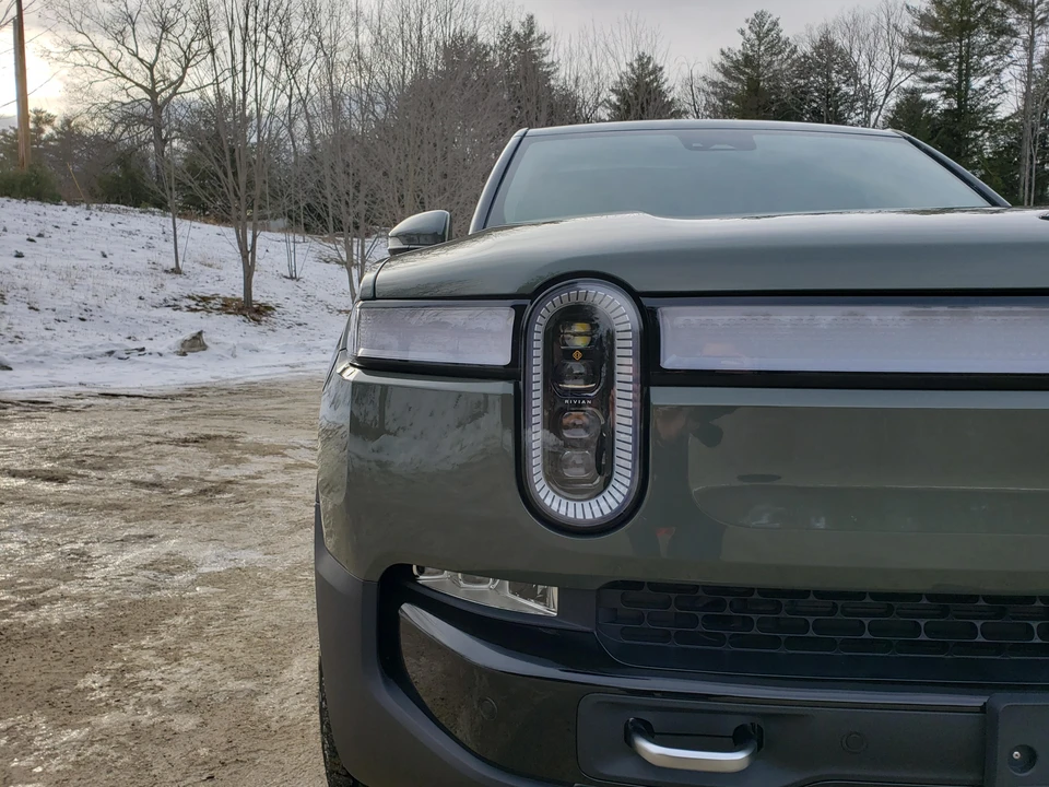 2022 Rivian R1T - Image 18 of 31