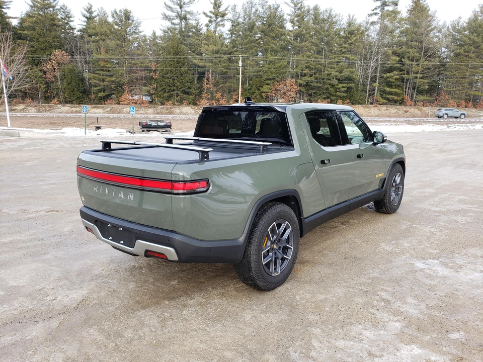 2022 Rivian R1T - Image 7 of 31