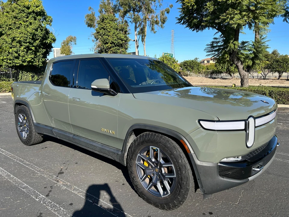 2022 Rivian R1T - Image 20 of 31