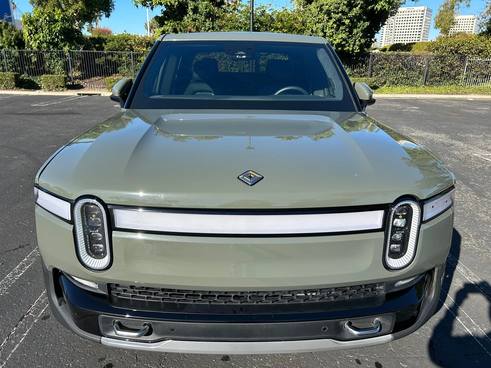 2022 Rivian R1T - Image 8 of 31
