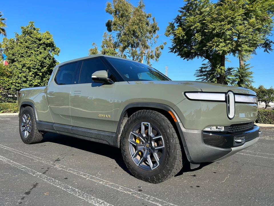 2022 Rivian R1T - Image 21 of 31