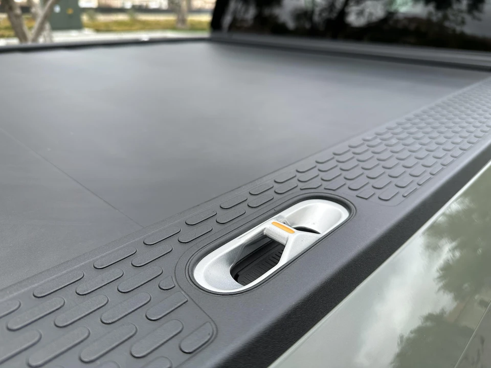 2022 Rivian R1T - Image 24 of 31