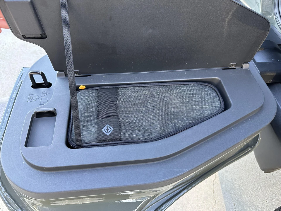 2022 Rivian R1T - Image 20 of 31