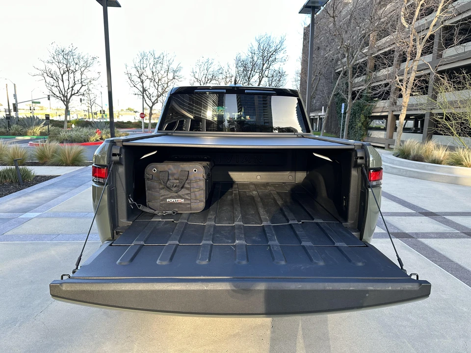 2022 Rivian R1T - Image 12 of 31