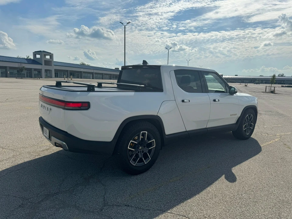2022 Rivian R1T - Image 20 of 31
