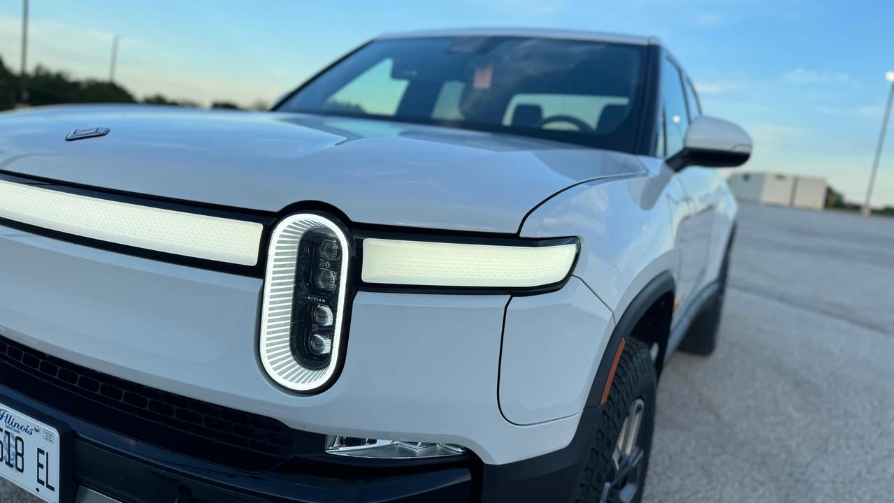 2022 Rivian R1T - Image 29 of 31