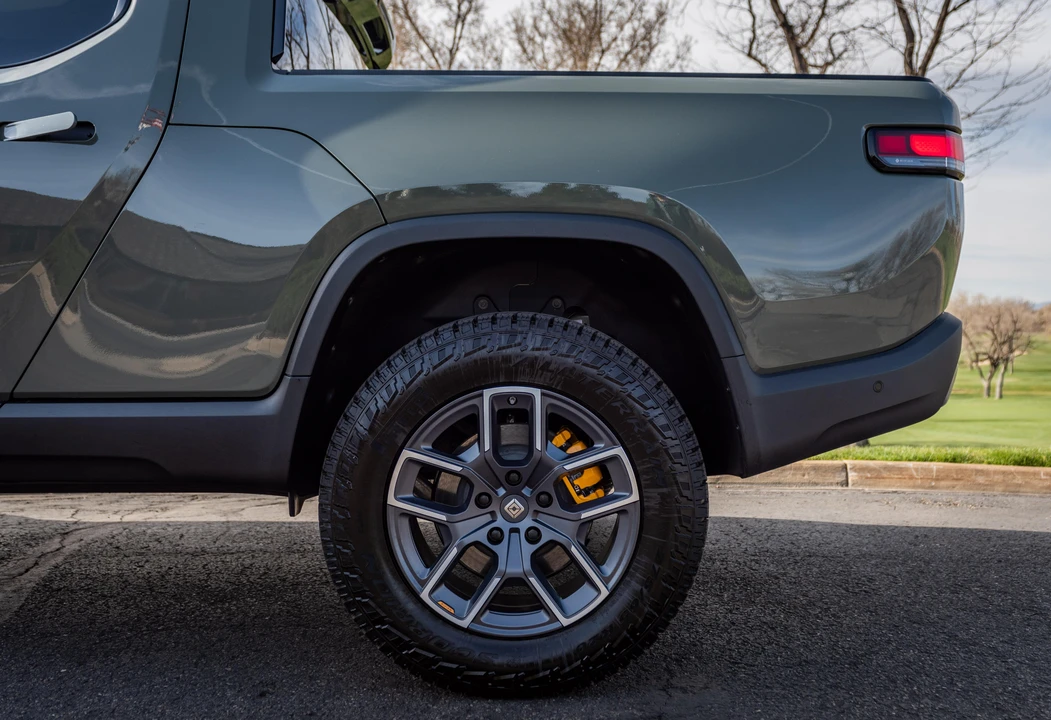 2022 Rivian R1T - Image 29 of 31