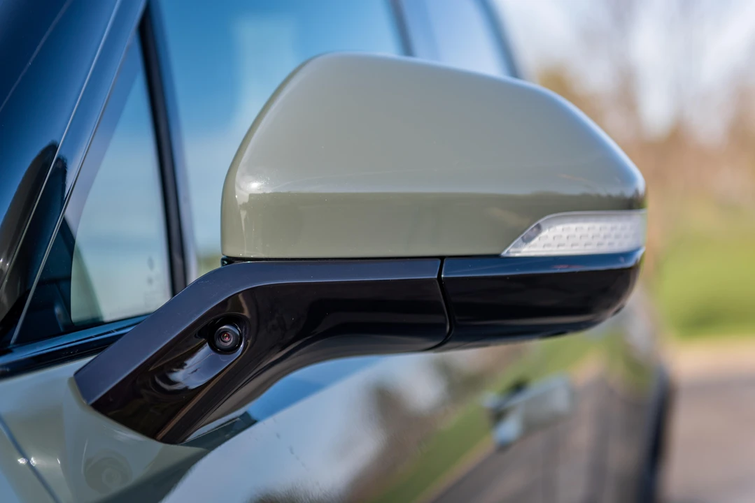 2022 Rivian R1T - Image 26 of 31