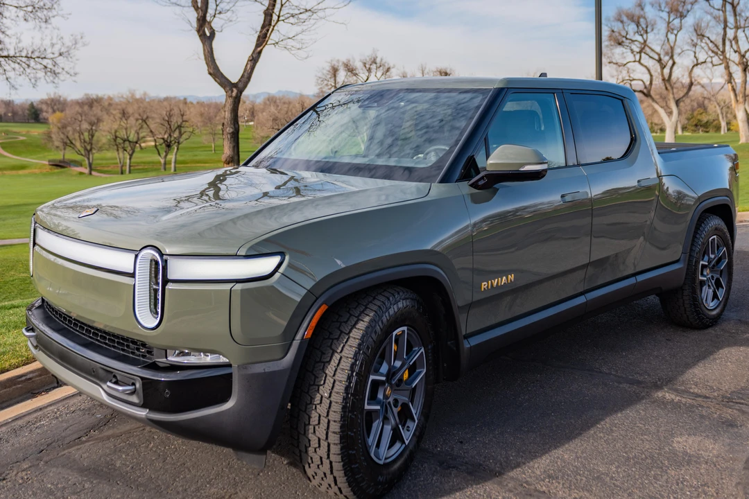 2022 Rivian R1T - Image 3 of 31