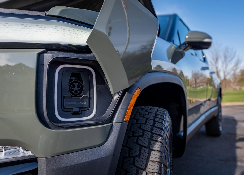 2022 Rivian R1T - Image 22 of 31