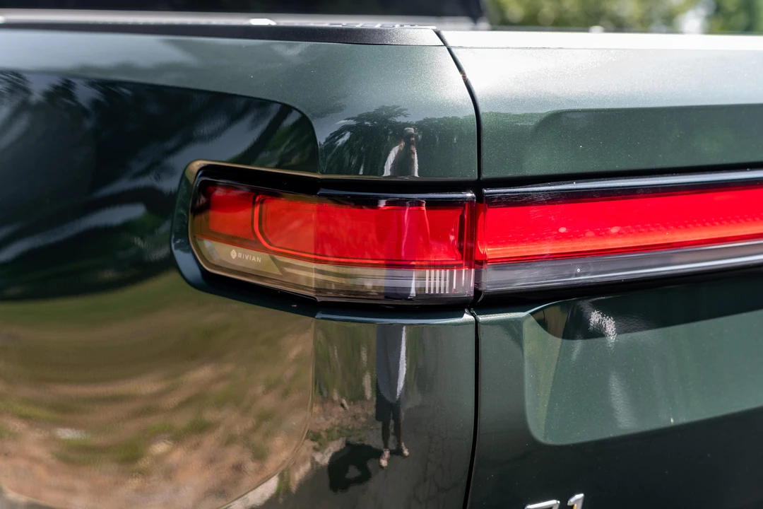 2022 Rivian R1T - Image 28 of 31