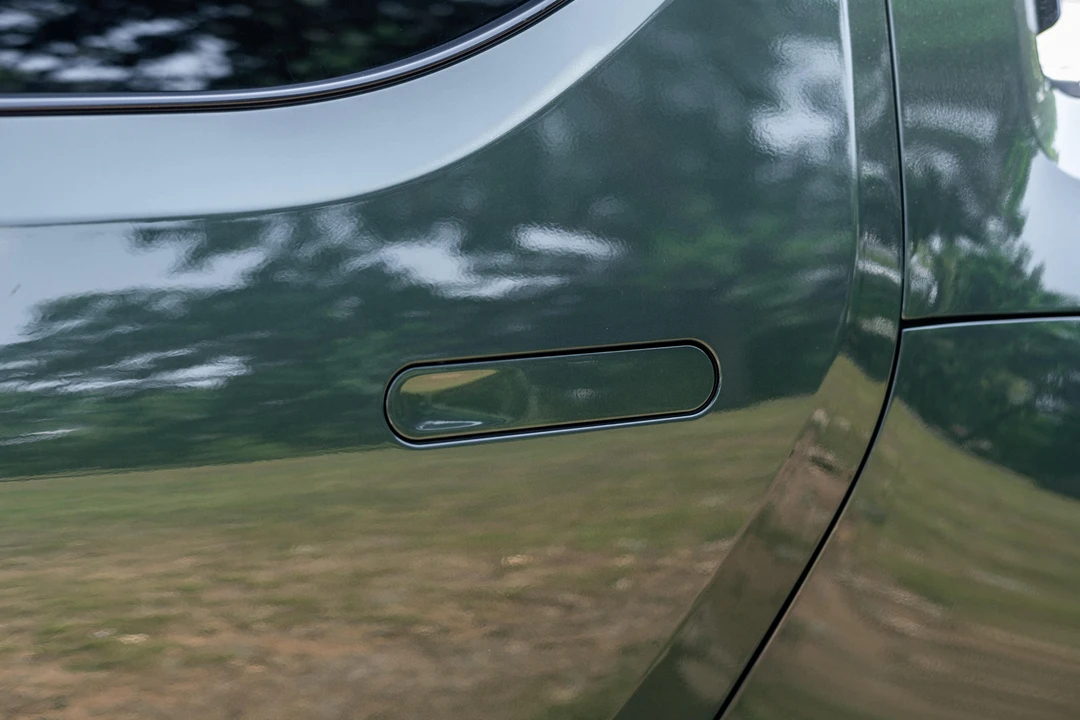 2022 Rivian R1T - Image 25 of 31