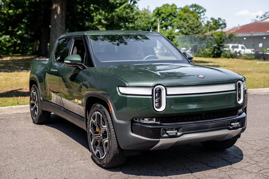 2022 Rivian R1T - Image 14 of 31