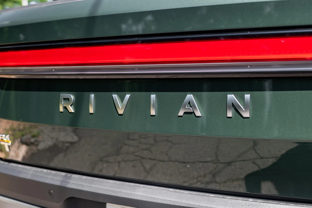2022 Rivian R1T - Image 31 of 31