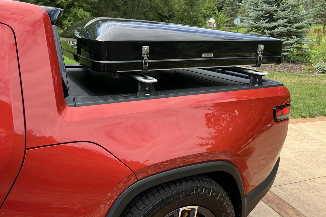 2022 Rivian R1T - Image 8 of 8