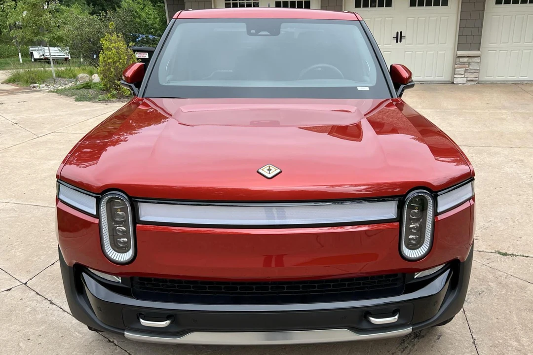 2022 Rivian R1T - Image 3 of 8