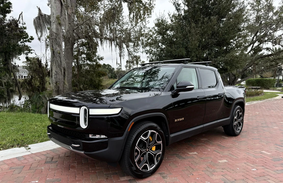 2022 Rivian R1T - Image 11 of 31