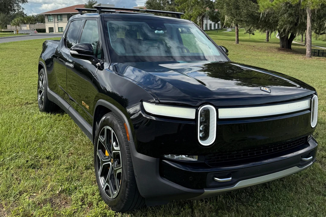 2022 Rivian R1T - Image 24 of 31