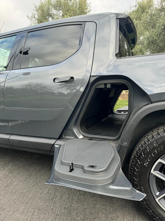 2022 Rivian R1T - Image 21 of 31