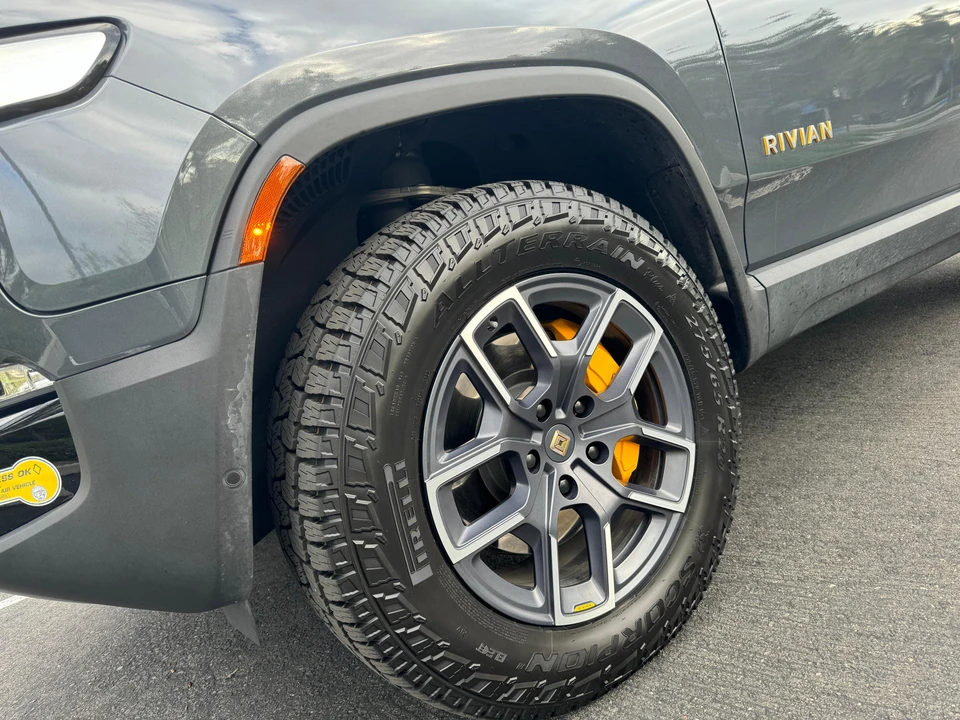 2022 Rivian R1T - Image 31 of 31
