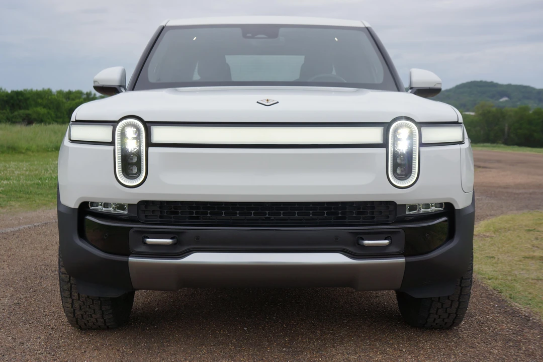 2022 Rivian R1T - Image 8 of 31