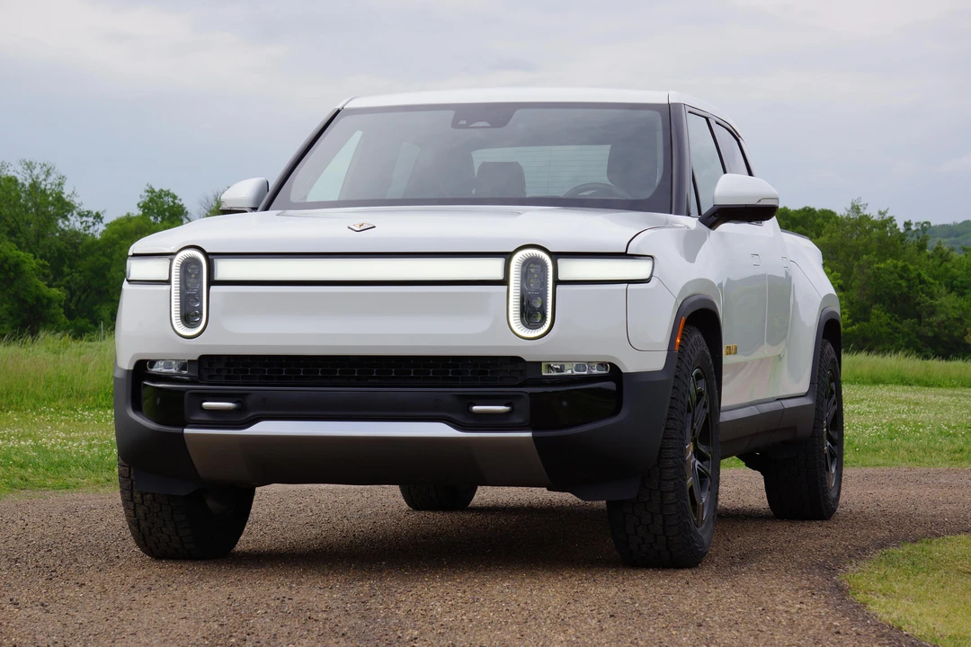 2022 Rivian R1T - Image 16 of 31