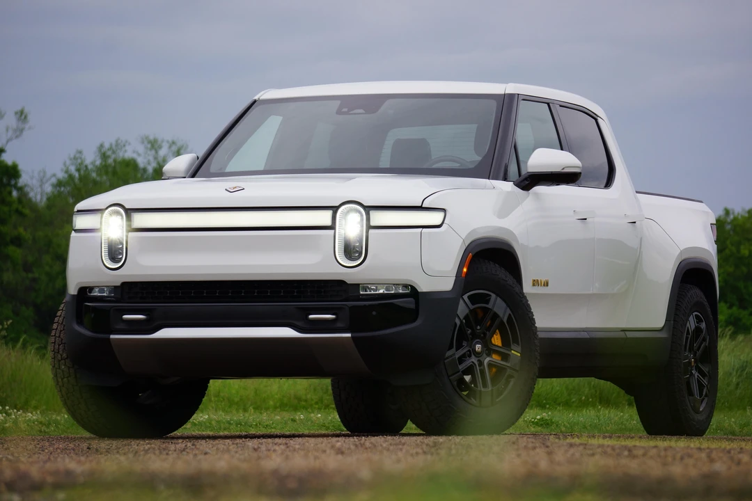 2022 Rivian R1T - Image 17 of 31