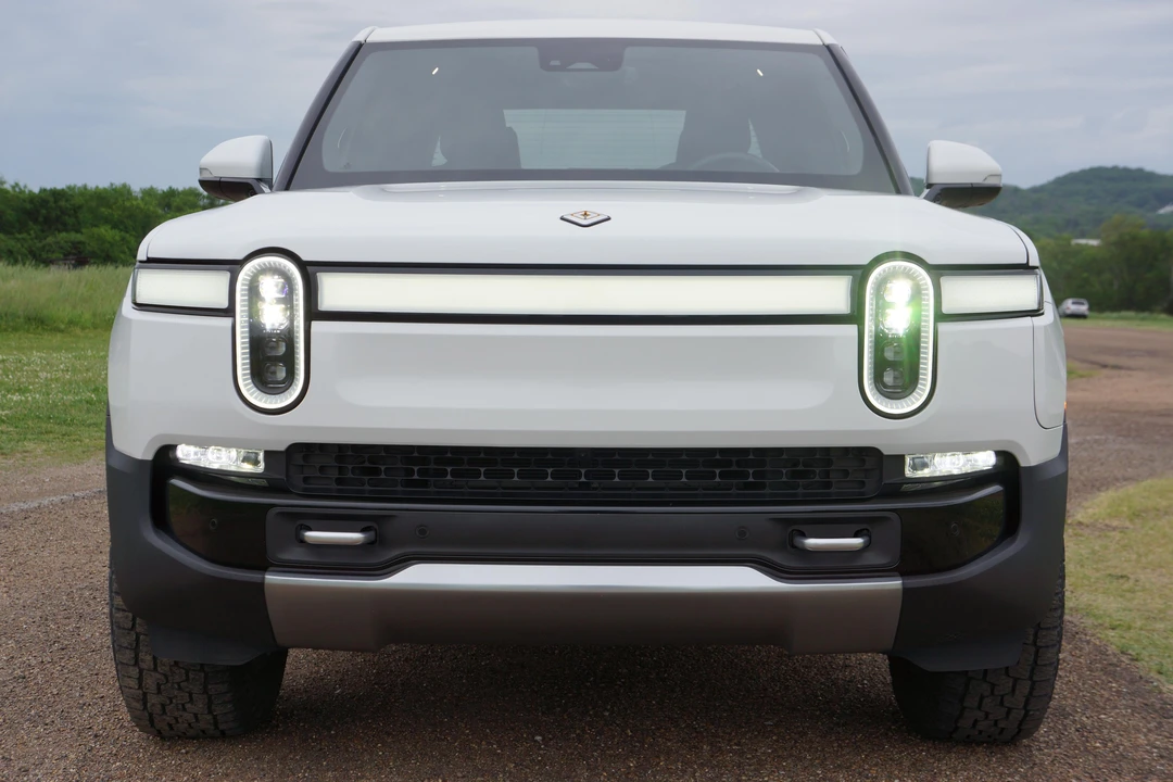 2022 Rivian R1T - Image 10 of 31