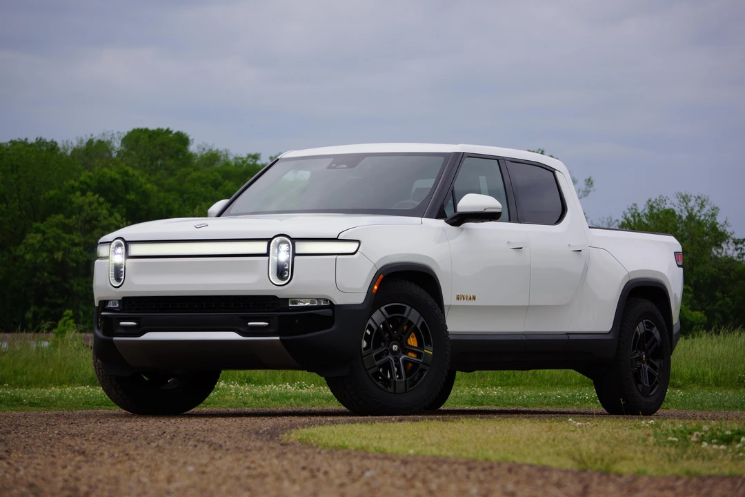 2022 Rivian R1T - Image 24 of 31