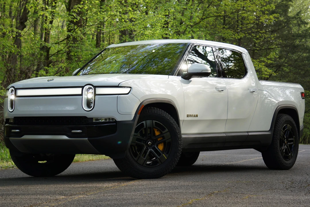 2022 Rivian R1T - Image 25 of 31