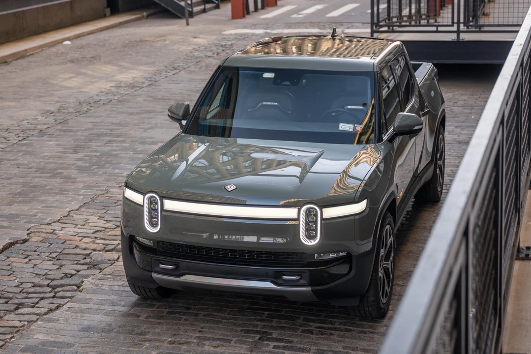 2022 Rivian R1T - Image 11 of 31
