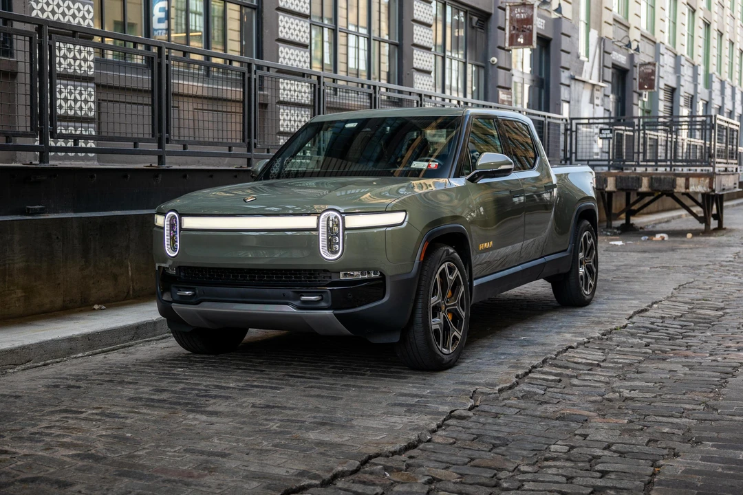 2022 Rivian R1T - Image 14 of 31