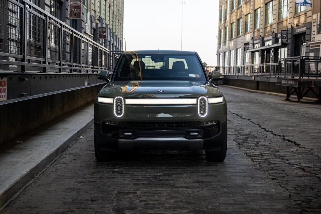 2022 Rivian R1T - Image 8 of 31