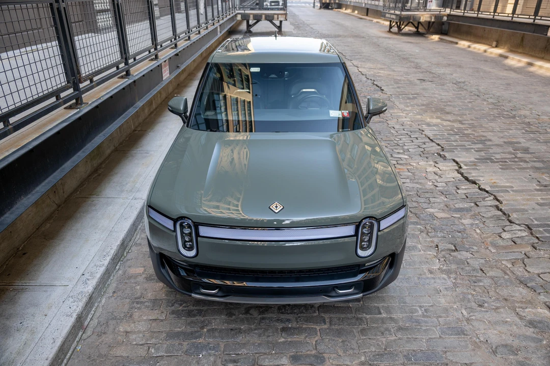 2022 Rivian R1T - Image 10 of 31