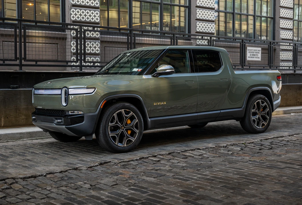 2022 Rivian R1T - Image 16 of 31