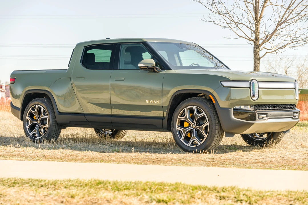 2022 Rivian R1T - Image 26 of 31