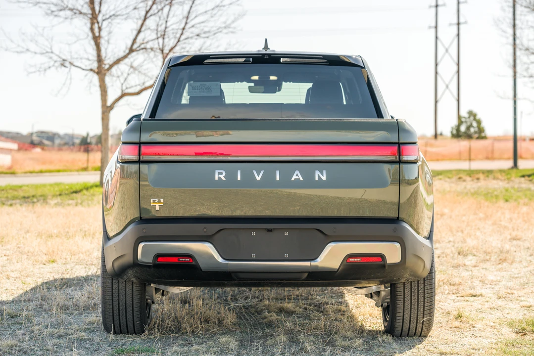 2022 Rivian R1T - Image 20 of 31