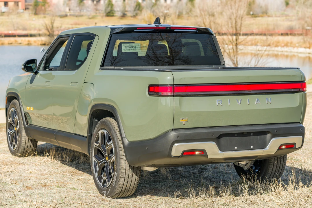 2022 Rivian R1T - Image 19 of 31