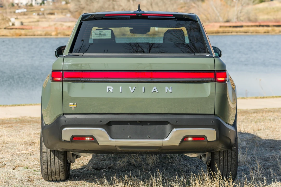 2022 Rivian R1T - Image 5 of 31