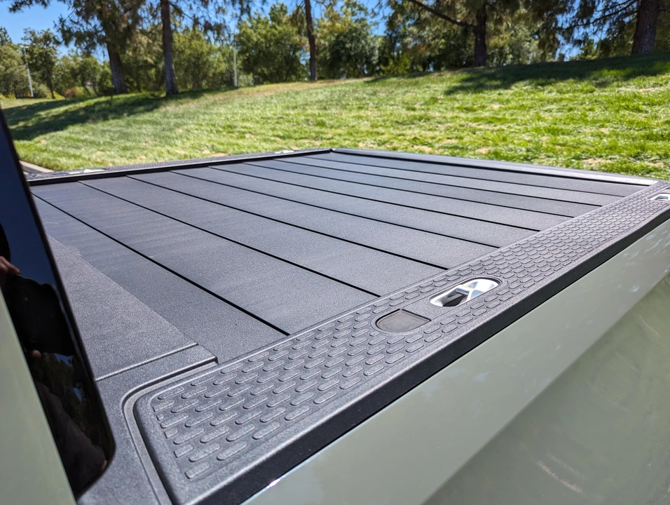2022 Rivian R1T - Image 19 of 31