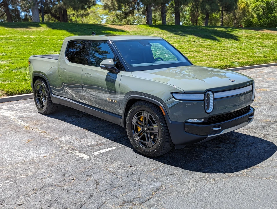 2022 Rivian R1T - Image 14 of 31