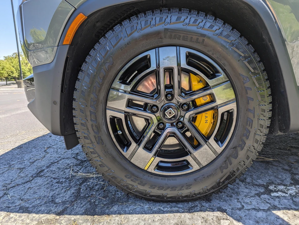 2022 Rivian R1T - Image 29 of 31