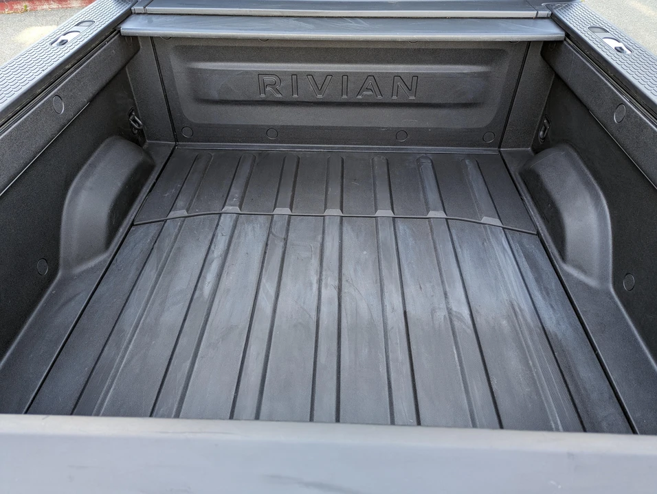 2022 Rivian R1T - Image 16 of 31
