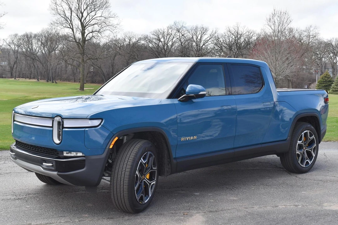 2022 Rivian R1T - Image 3 of 15