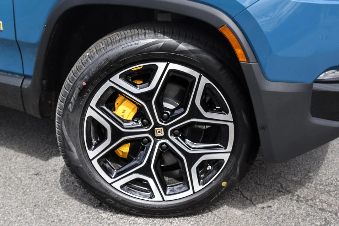 2022 Rivian R1T - Image 10 of 15